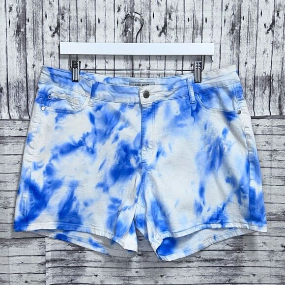 Judy Blue The Blues Tie Dye Denim Shorts - Picture 3 of 11